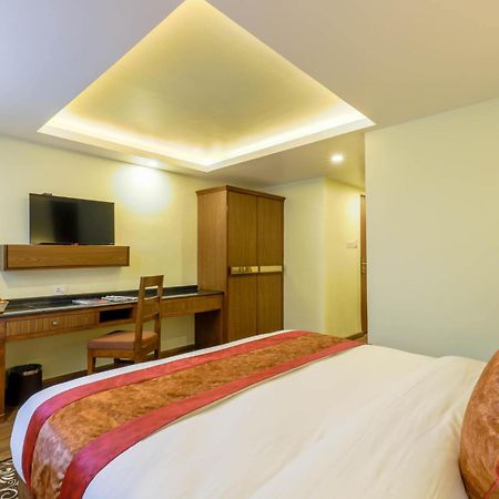 Hotel Infinity International Near Igi Airport Új-Delhi Kültér fotó