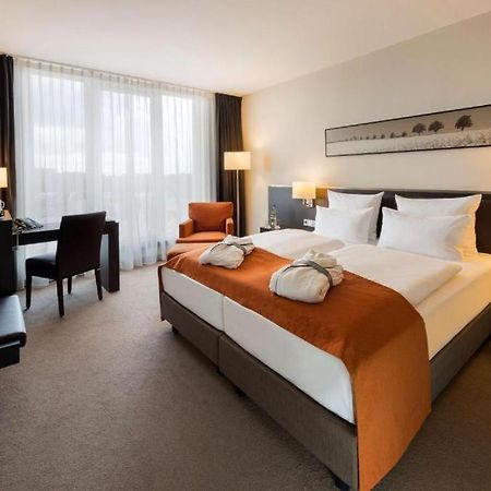Hotel Infinity International Near Igi Airport Új-Delhi Kültér fotó