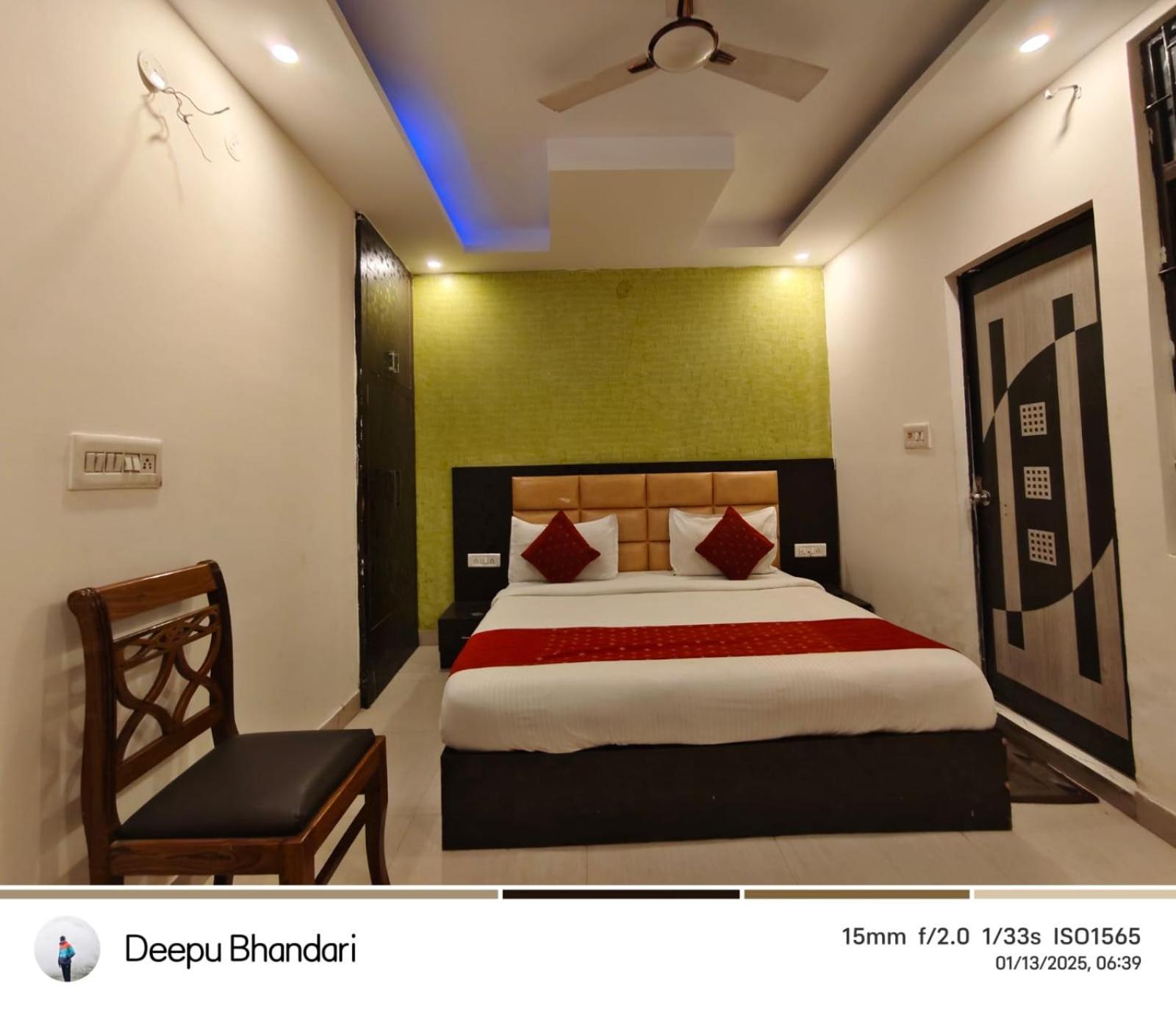 Hotel Infinity International Near Igi Airport Új-Delhi Kültér fotó