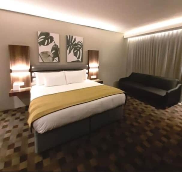 Hotel Infinity International Near Igi Airport Új-Delhi Kültér fotó